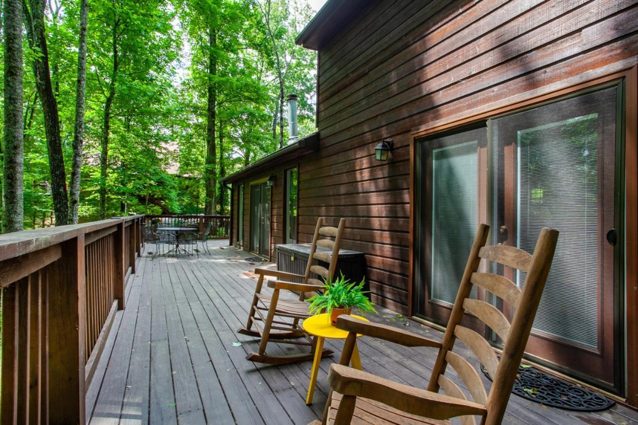 Little Cub Cottage - Mtn Views & Community Pools Gatlinburg Εξωτερικό φωτογραφία
