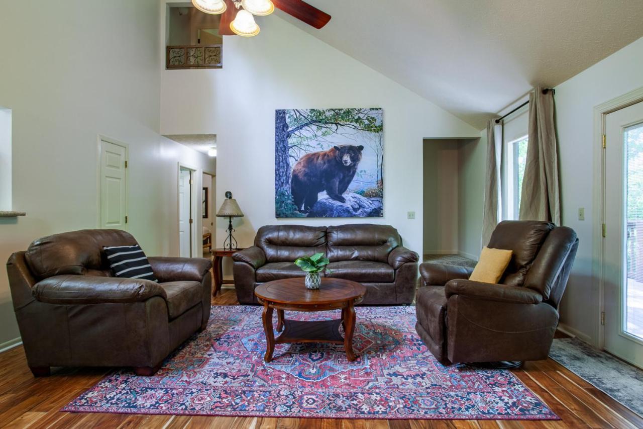 Little Cub Cottage - Mtn Views & Community Pools Gatlinburg Εξωτερικό φωτογραφία
