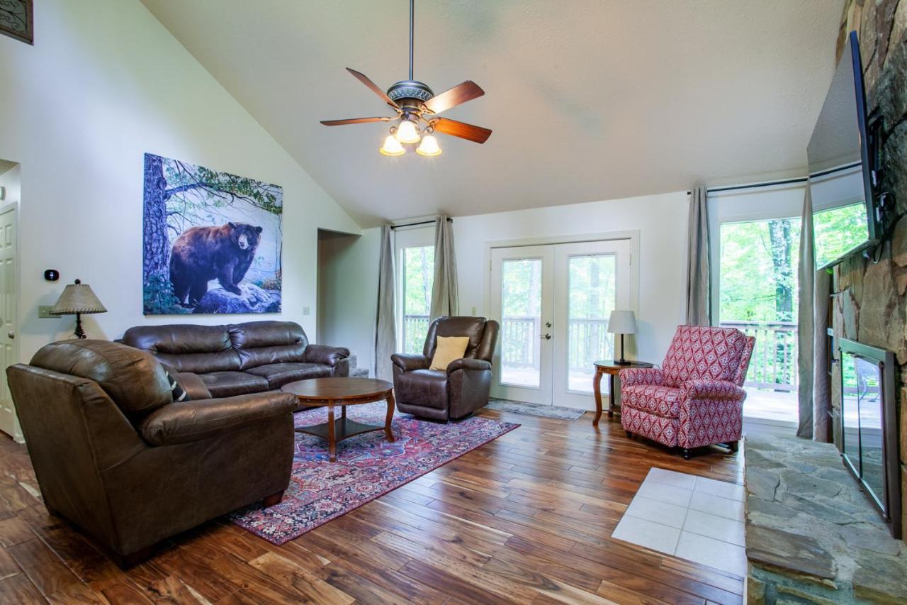 Little Cub Cottage - Mtn Views & Community Pools Gatlinburg Εξωτερικό φωτογραφία